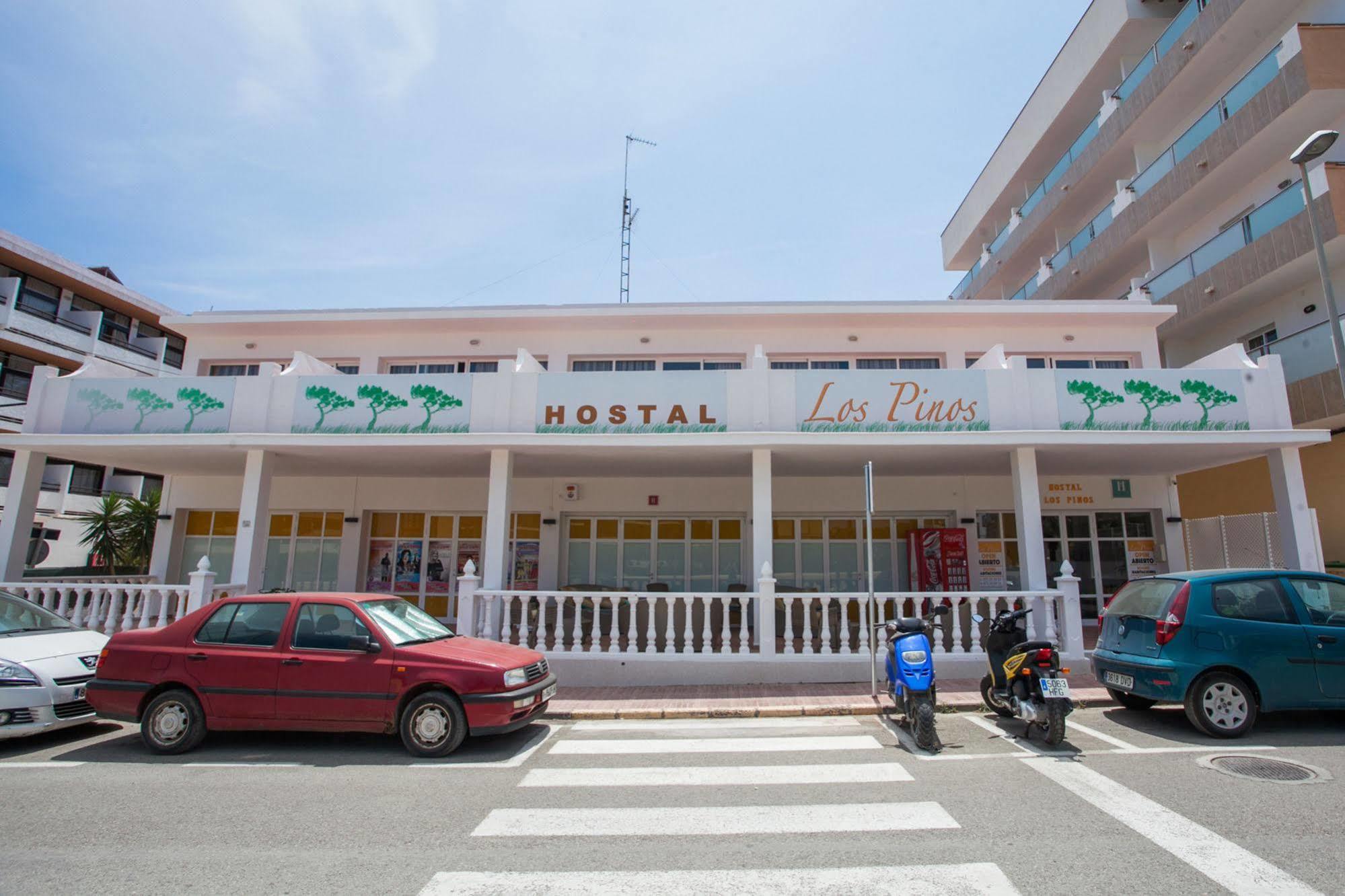 Hostal Los Pinos Es Cana Exterior foto